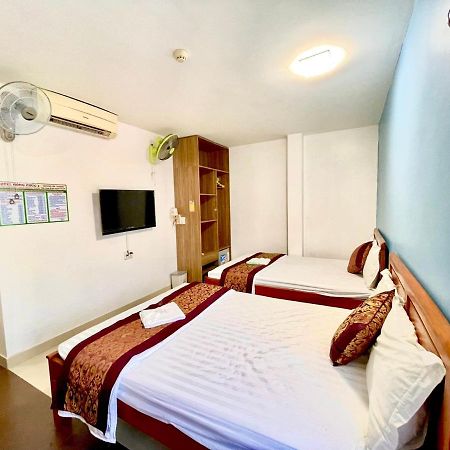 Hong Phuc Hotel 2 Дананг Екстериор снимка