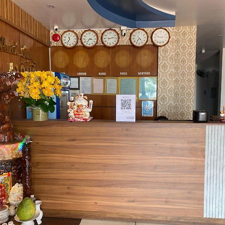 Hong Phuc Hotel 2 Дананг Екстериор снимка
