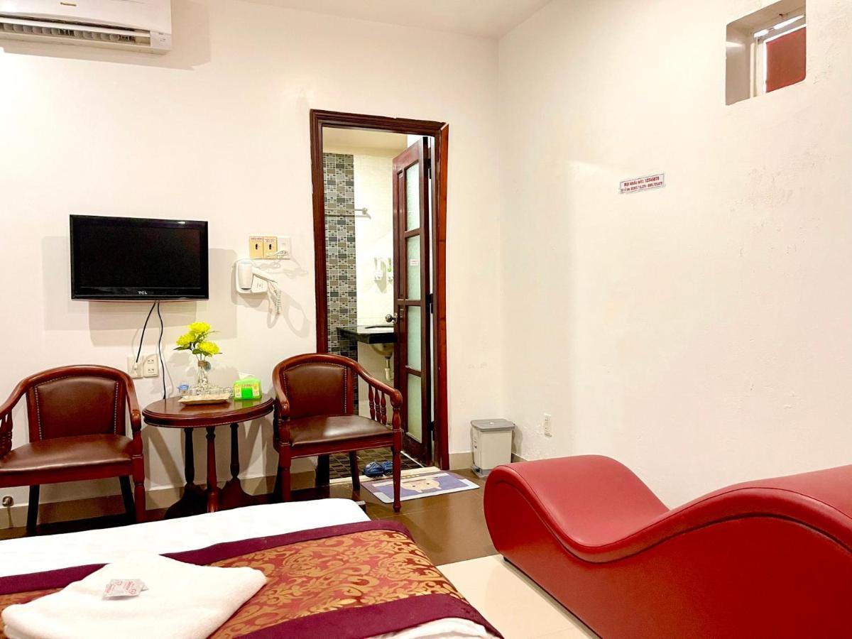 Hong Phuc Hotel 2 Дананг Екстериор снимка
